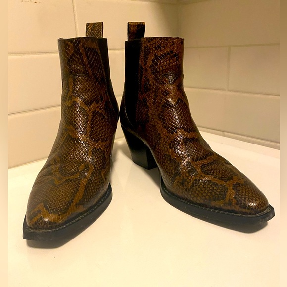 COPY - Everlane Italian Leather Snakeskin Boot - Picture 6 of 8